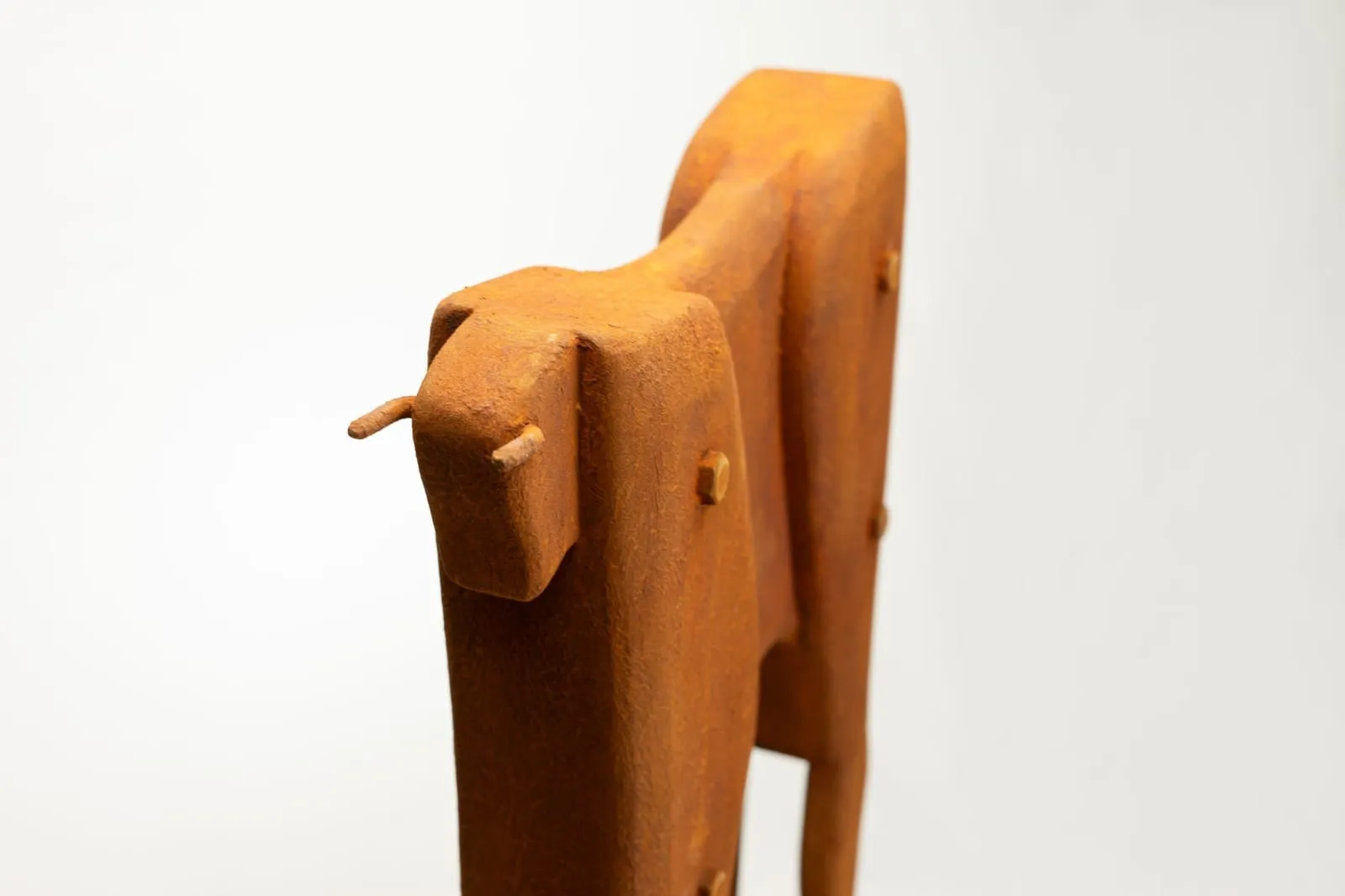 Toro con tornillos