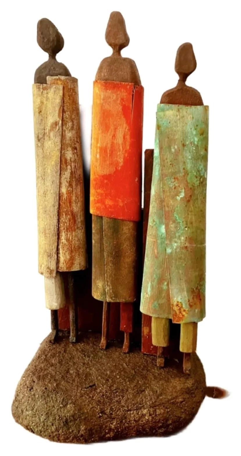 Trio sobre piedra